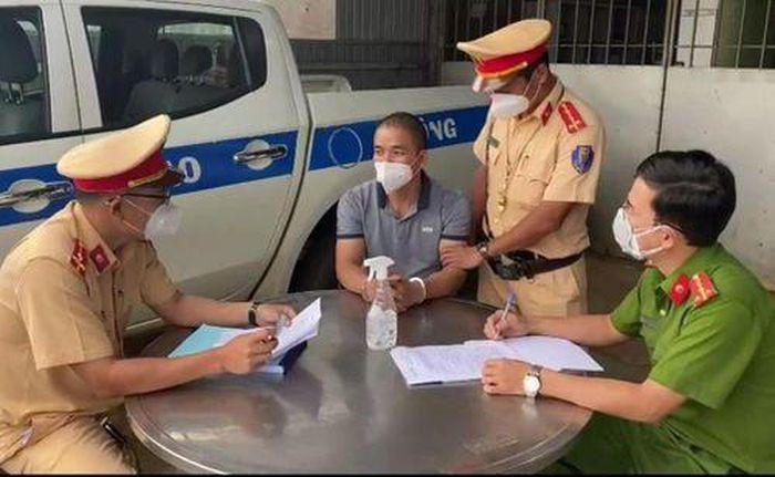 Tin giao thông đến sáng 18/9: Trên đường tới trường, nam sinh bị xe tải tông tử vong; va chạm với xe máy điện, 1 người tử nạn