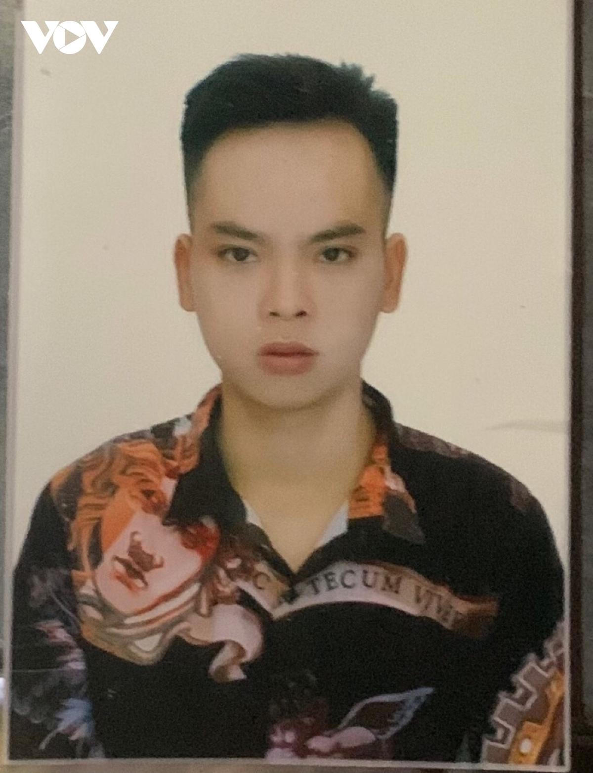 Tin giao thông đến sáng 3/10: Ôtô gây tai nạn liên hoàn, 2 người trọng thương; xe tải va chạm xe đầu kéo, 2 người thiệt mạng