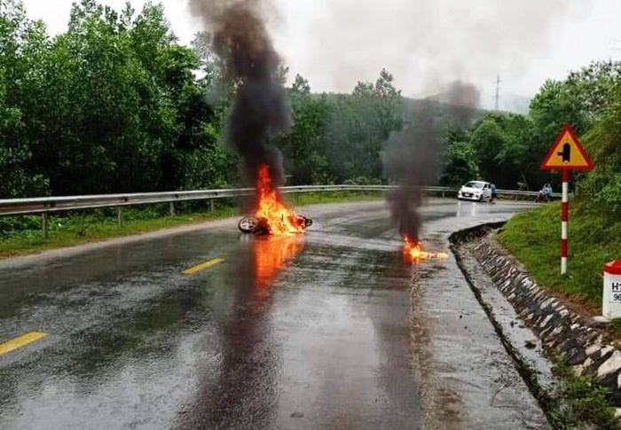 Tin giao thông đến sáng 11/10: Người phụ nữ bị xe tải cán đứt 2 chân; nam thanh niên thiệt mạng khi va chạm với xe đầu kéo