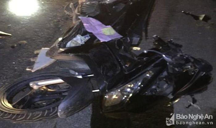 Tin giao thông đến sáng 21/10: Xe đạp va xe máy, 1 người bị thương; tránh xe máy, người phụ nữ bị ô tô tải tông tử vong