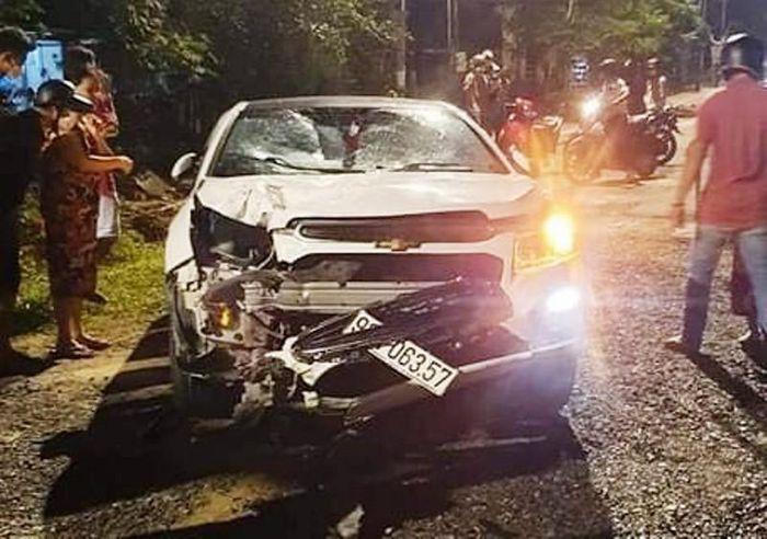 Tin giao thông đến sáng 30/10: Ô tô “điên” tông loạt xe máy, 3 người thương vong; Cứu người gặp nạn, 12 người trở thành F1