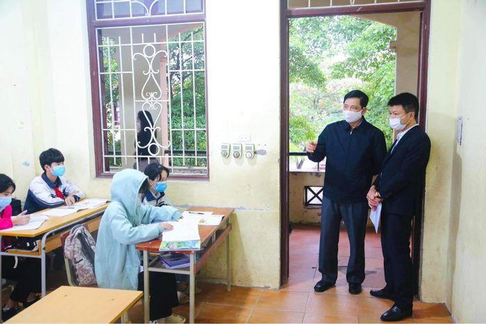 Học sinh huyện Ba Vì rạng rỡ ngày trở lại trường học trực tiếp