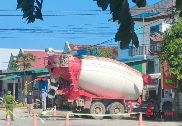 Tin giao thông đến sáng 8/11: Hai xe máy va chạm, 3 học sinh tử vong; xe bồn gây tai nạn khiến người phụ nữ thiệt mạng