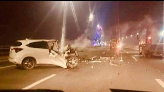 Tin giao thông đến sáng 17/11: Nghi vấn đi xe máy tự ngã, 3 người tử vong