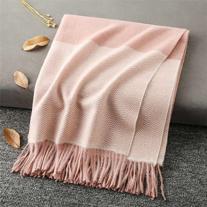 Gợi ý món quà ý nghĩa dành tặng thầy, cô ngày Nhà giáo Việt Nam