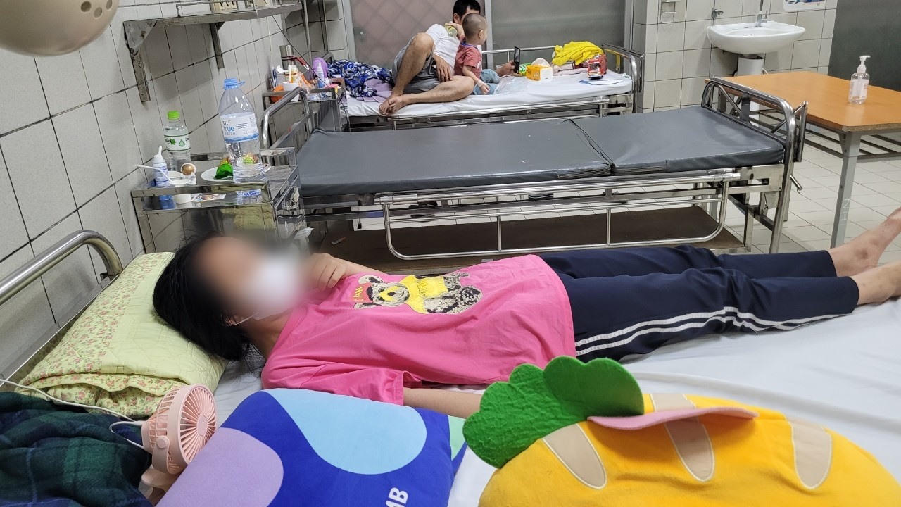 Liên tiếp vụ nữ sinh bị đánh hội đồng