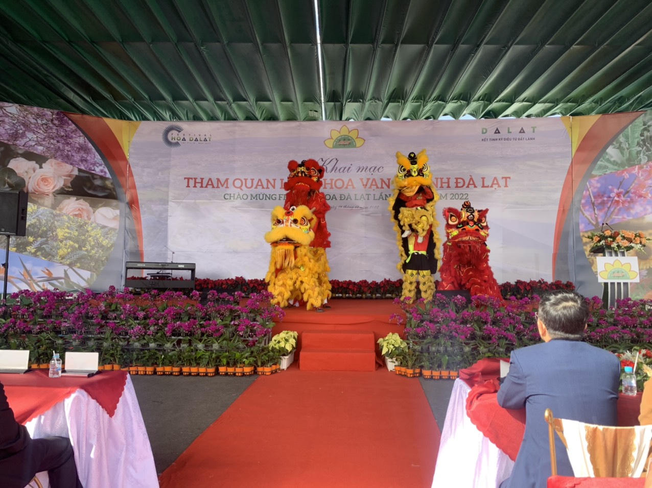 Đến Festival hoa Đà Lạt, thêm trải nghiệm làng hoa truyền thống 