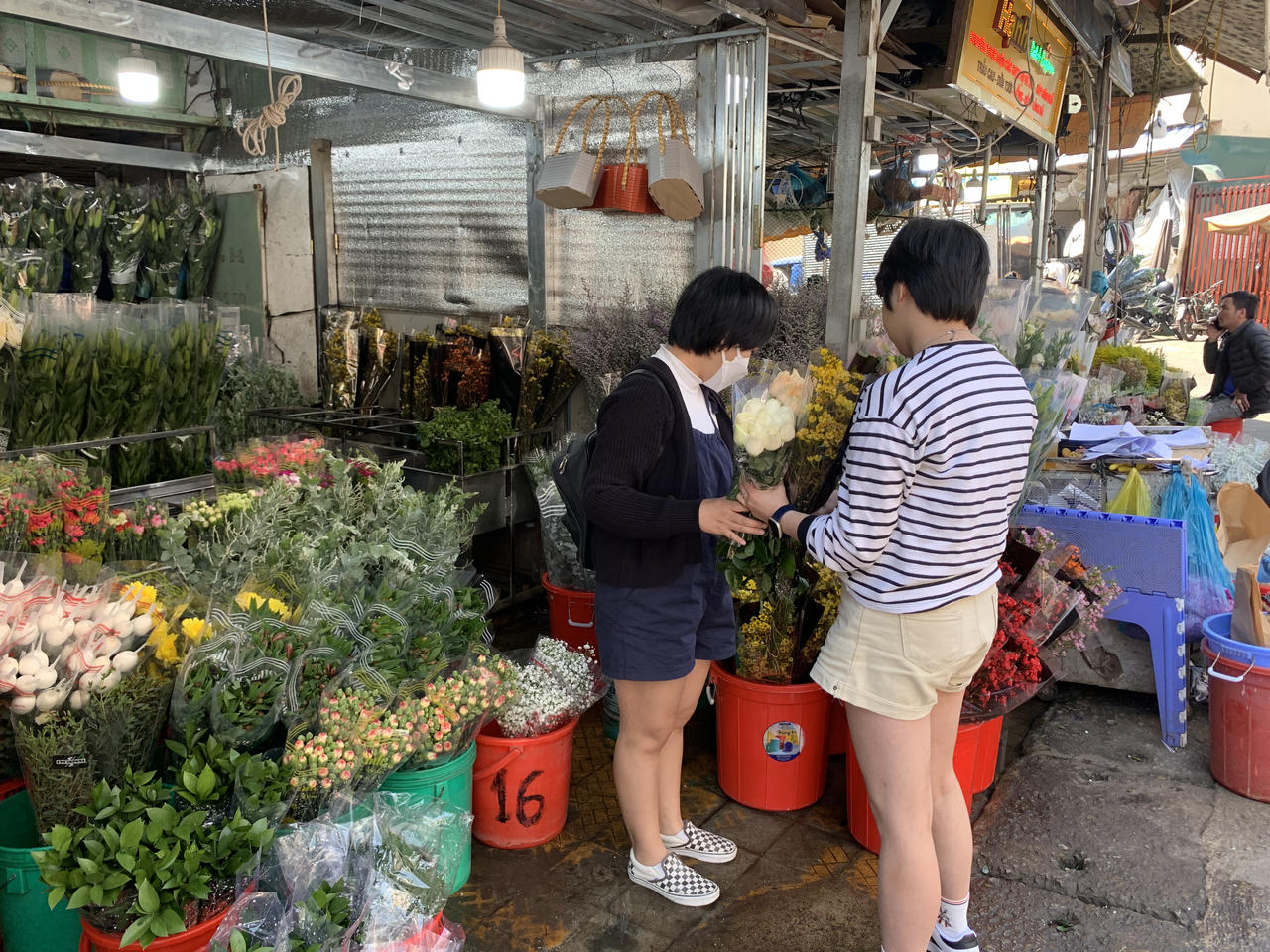 'Thành phố tình yêu' rực rỡ sắc hoa dịp 8/3