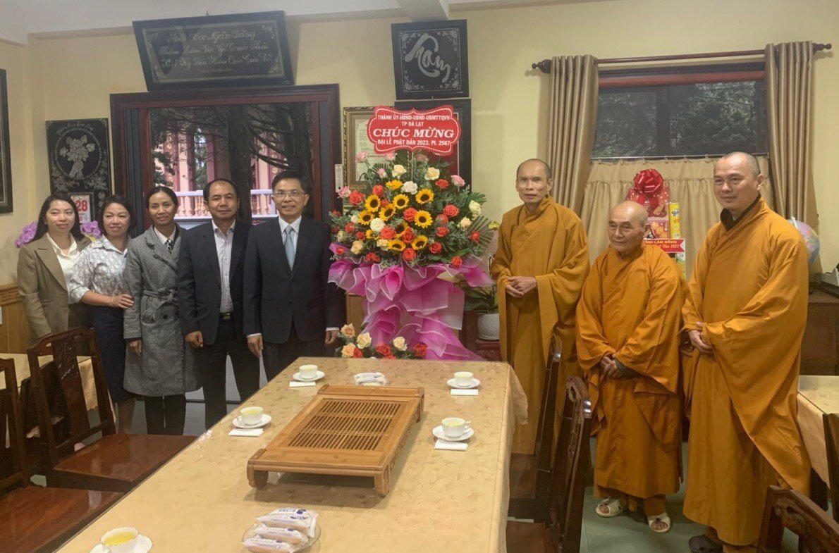 Lãnh đạo Thành phố Đà Lạt chúc mừng các cơ sở Phật giáo dịp Đại lễ Phật đản