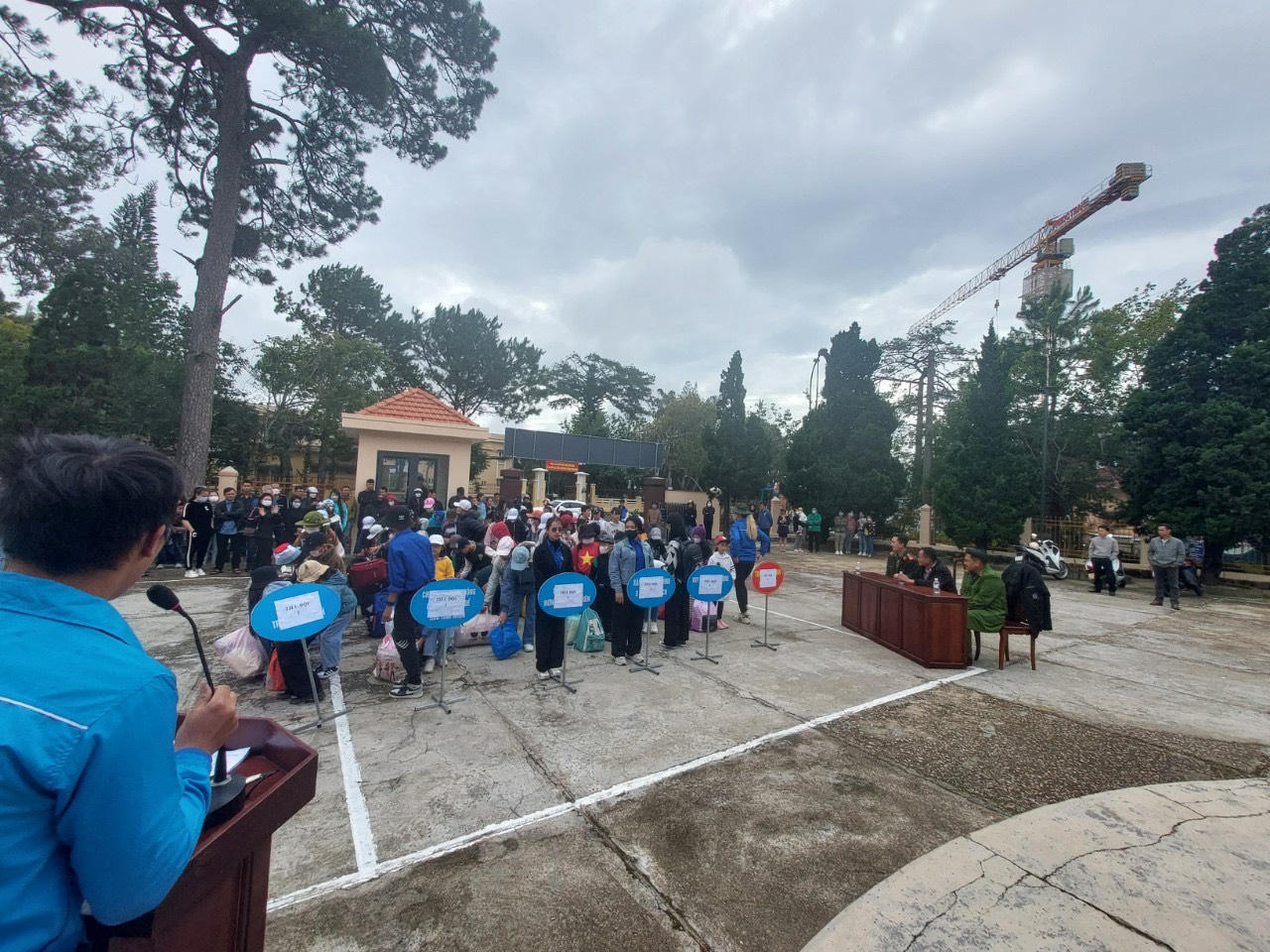 Gần 70 thanh thiếu niên hào hứng trải nghiệm làm chiến sĩ Cảnh sát cơ động