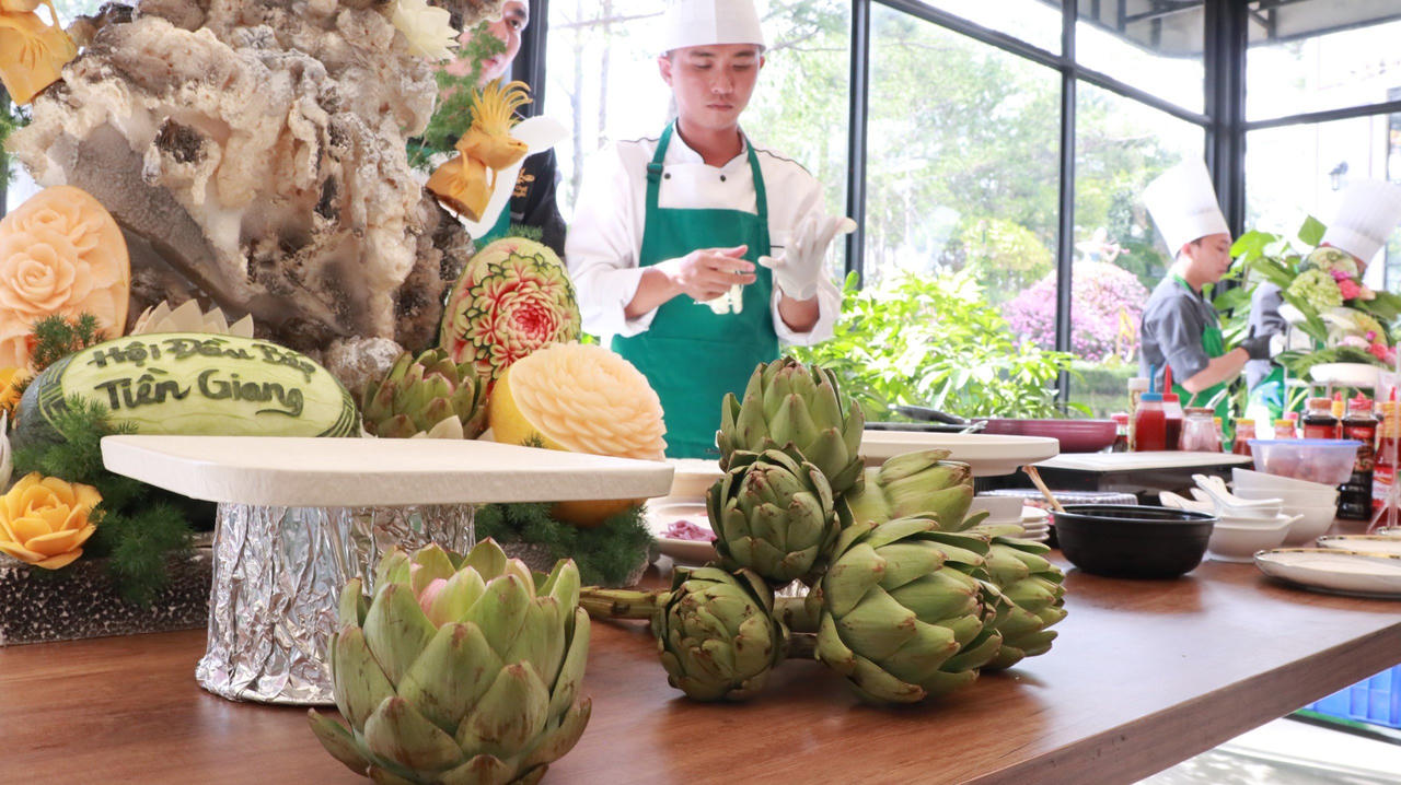 Xác lập thêm kỷ lục ẩm thực cho “thủ phủ” Atiso