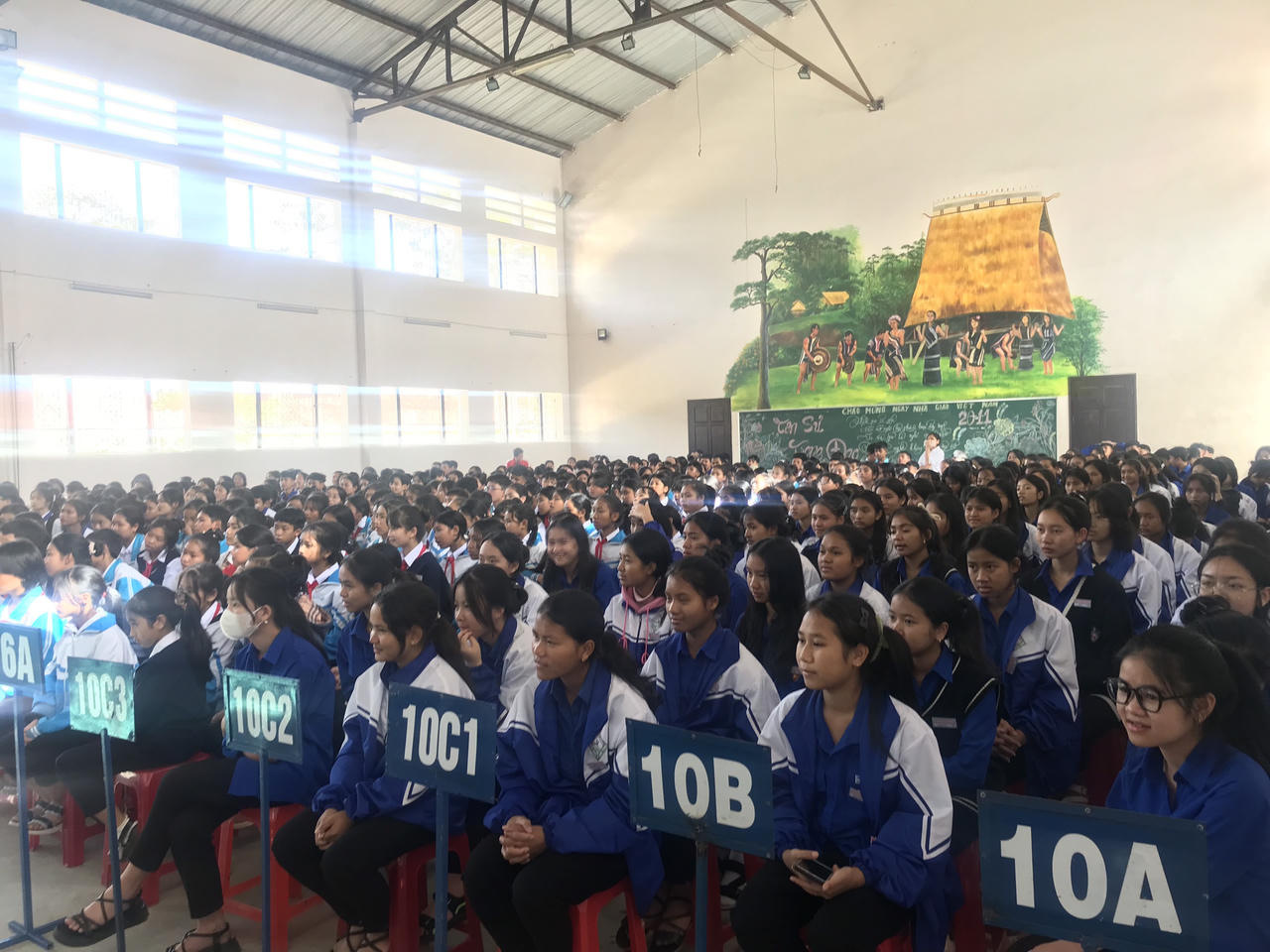 Tuyên truyền phòng chống tảo hôn và hôn nhân cận huyết cho học sinh ở Lâm Đồng 