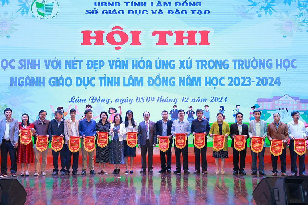 Hơn 320 học sinh Lâm Đồng thi nét đẹp văn hóa ứng xử trong trường học