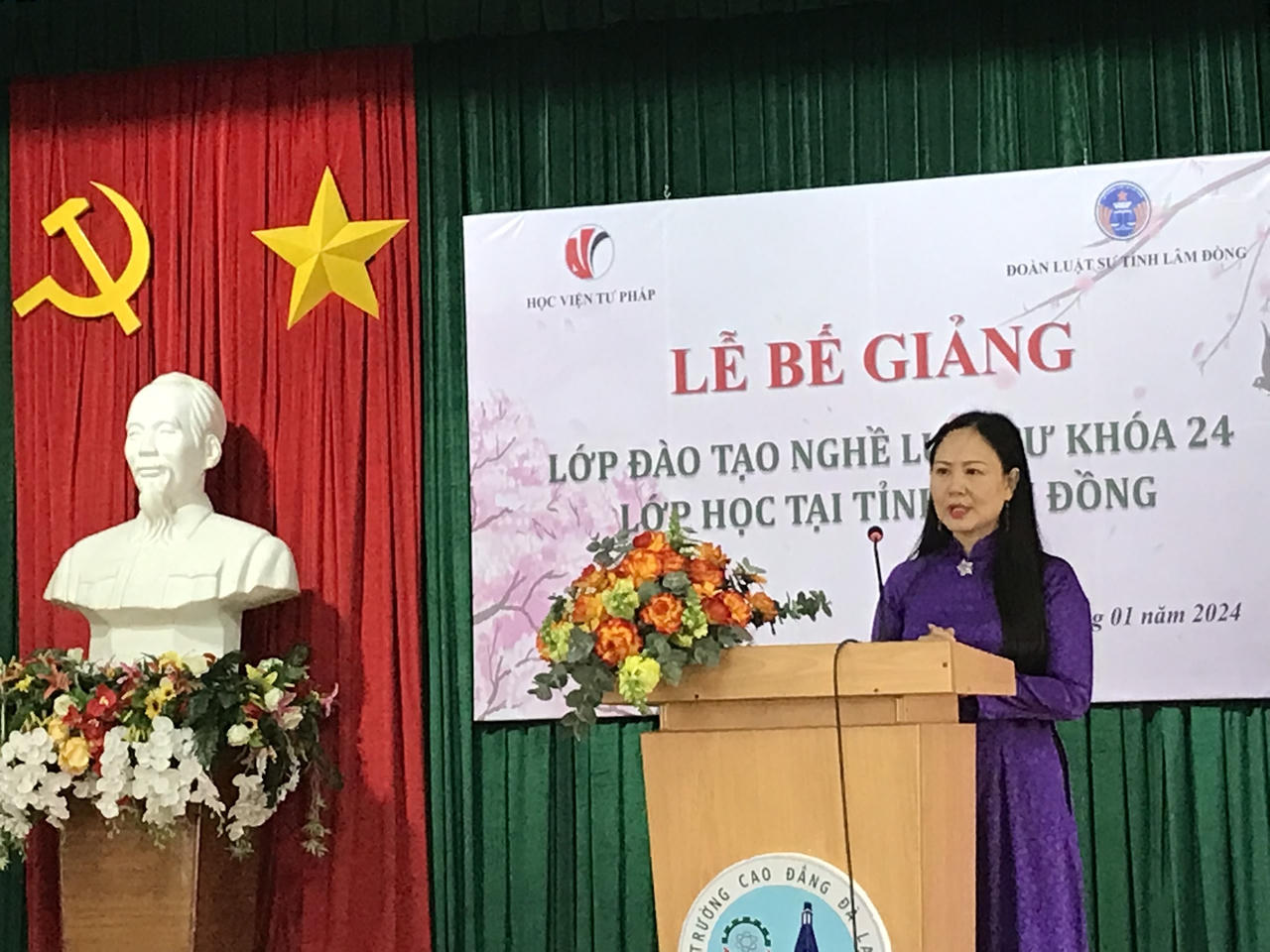 51 học viên tốt nghiệp lớp đào tạo nghề luật sư ở Lâm Đồng