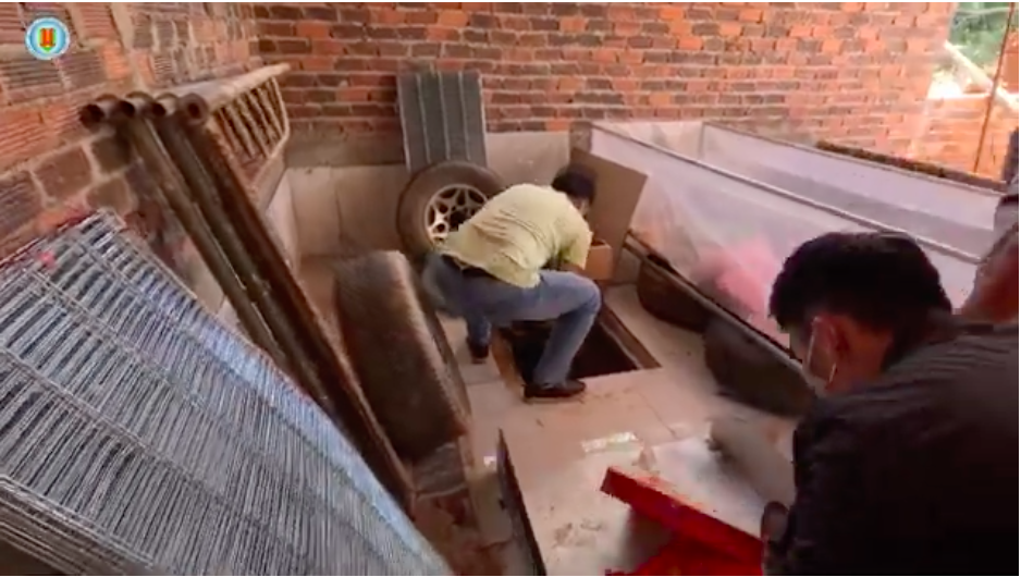 Xây hầm cất giấu hơn 2 tạ pháo hoa