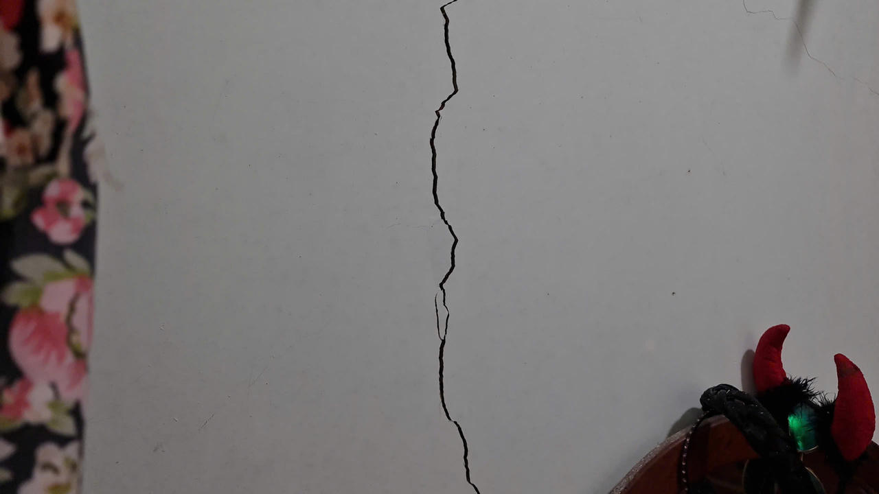 Di dời khẩn cấp 5 hộ dân khỏi khu vực nguy cơ sạt lở ở Đà Lạt