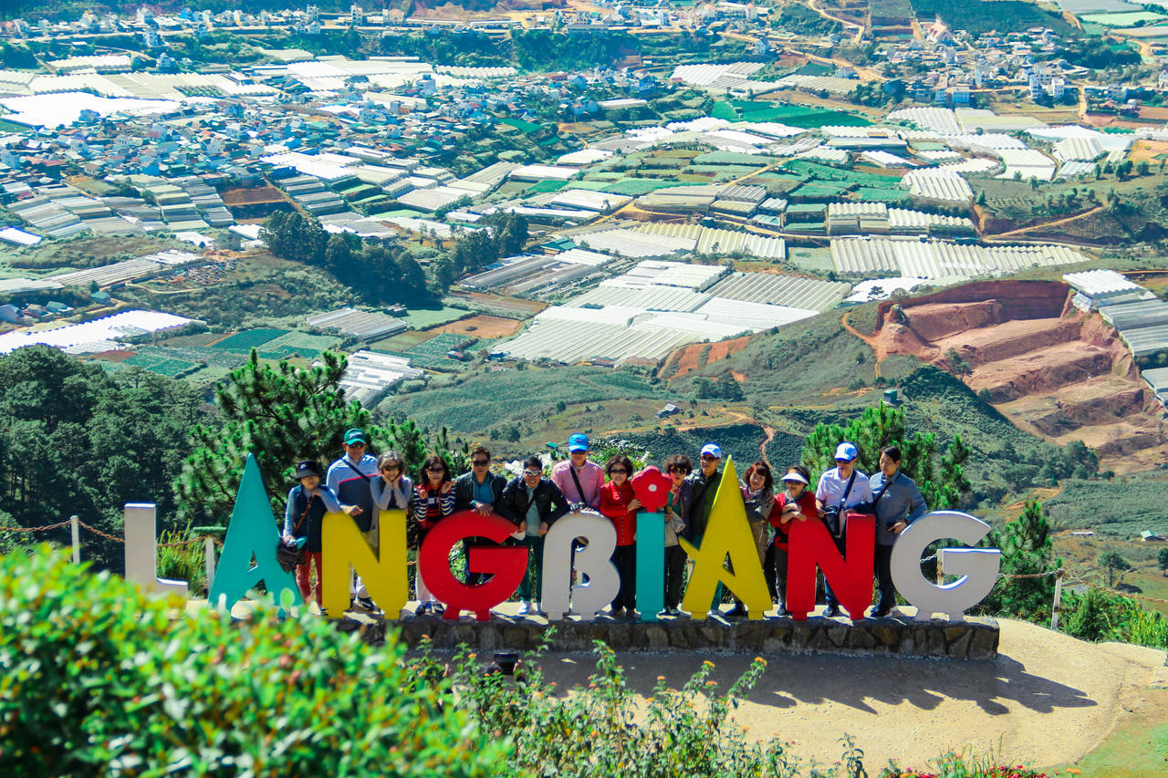 Doanh nghiệp du lịch duy nhất của tỉnh Lâm Đồng nhận Thương hiệu quốc gia Việt Nam 3 kỳ liên tiếp