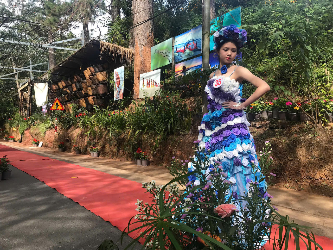 Gần 140 thí sinh biểu diễn thời trang chào mừng Festival Hoa Đà Lạt