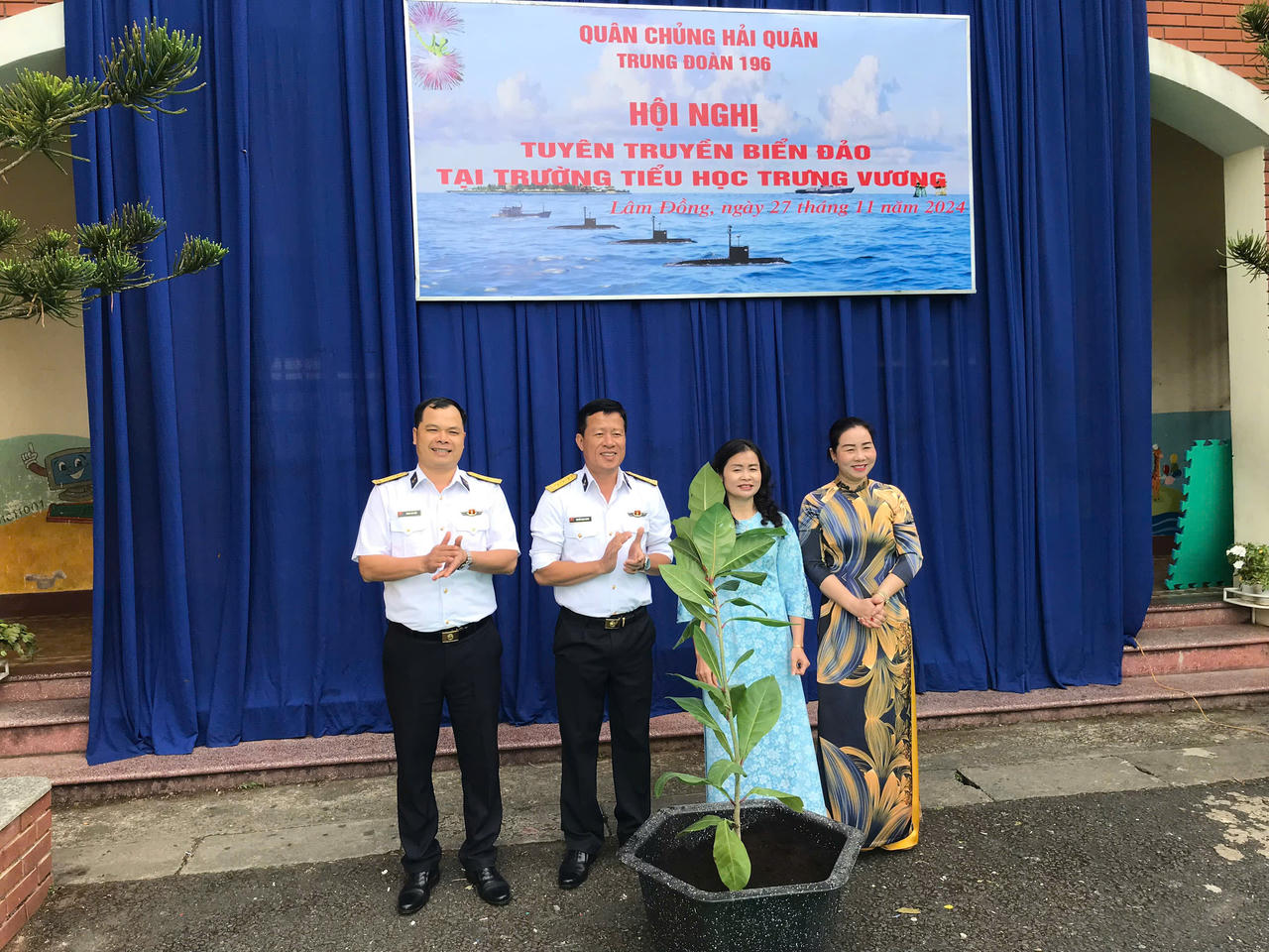 Học sinh Đà Lạt được tuyên truyền về biển đảo Việt Nam