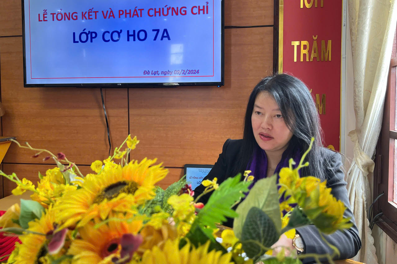 20 cán bộ Đà Lạt nhận chứng chỉ tiếng dân tộc Kơ Ho