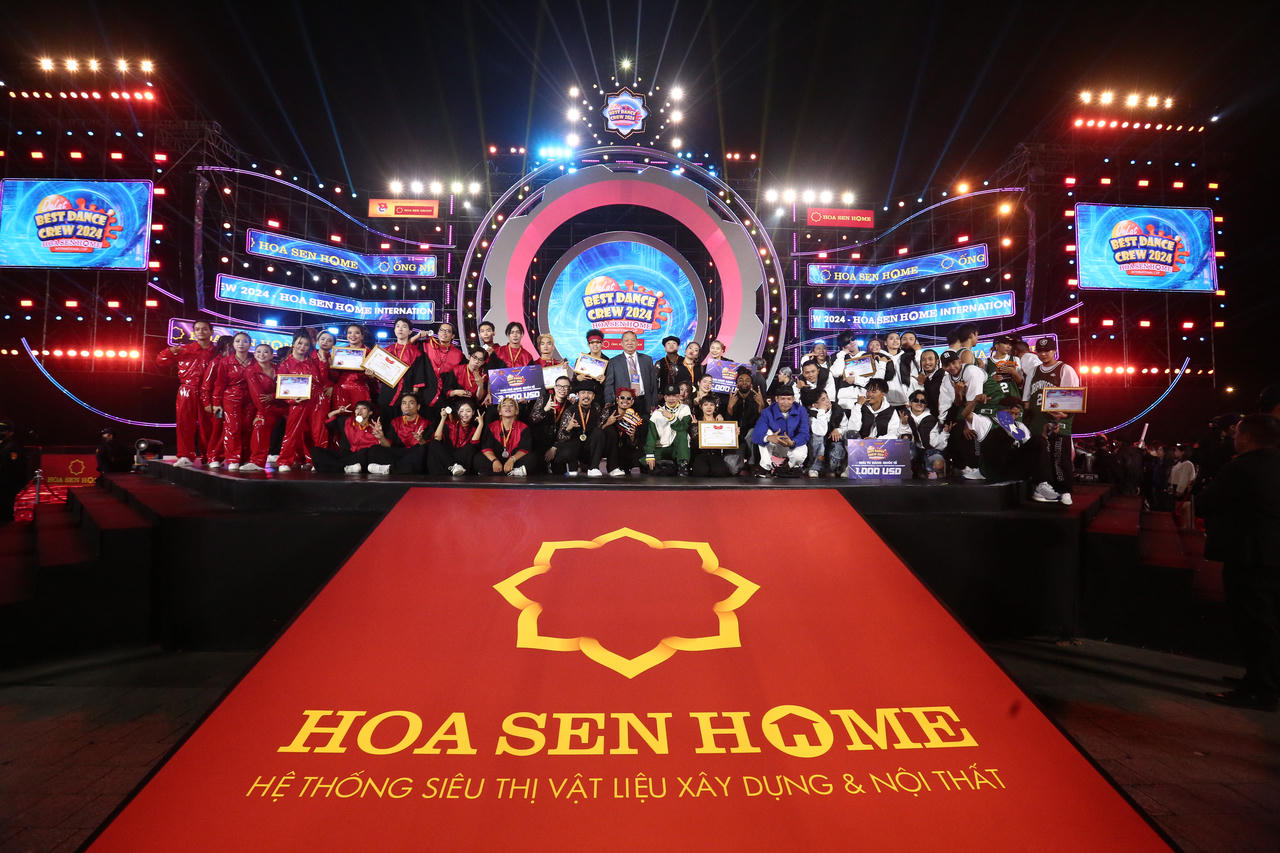 Ninh Dương Lan Ngọc cùng 4 chị đẹp khuấy đảo chung kết Dalat Best Dance Crew 2025