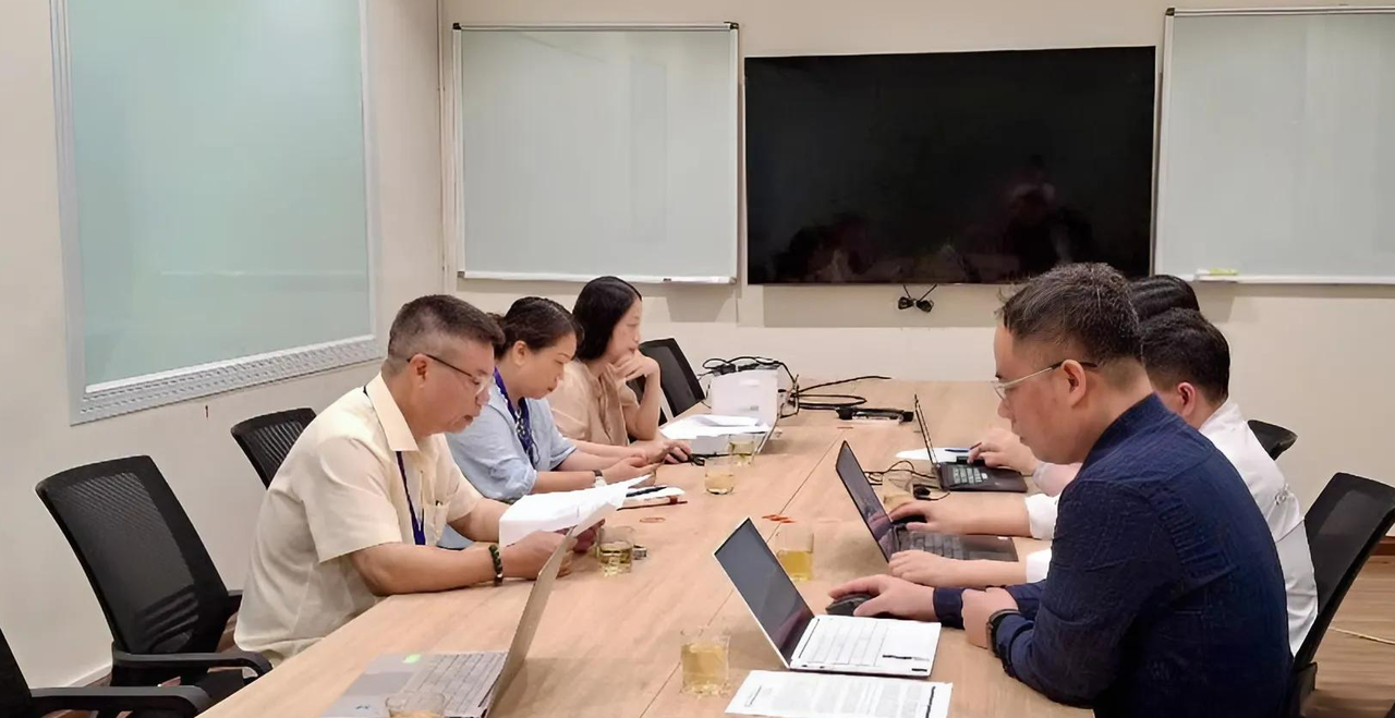 Kiểm tra, rà soát thông tin 11 cơ sở sản xuất, buôn bán sữa giả tại Thái Nguyên 