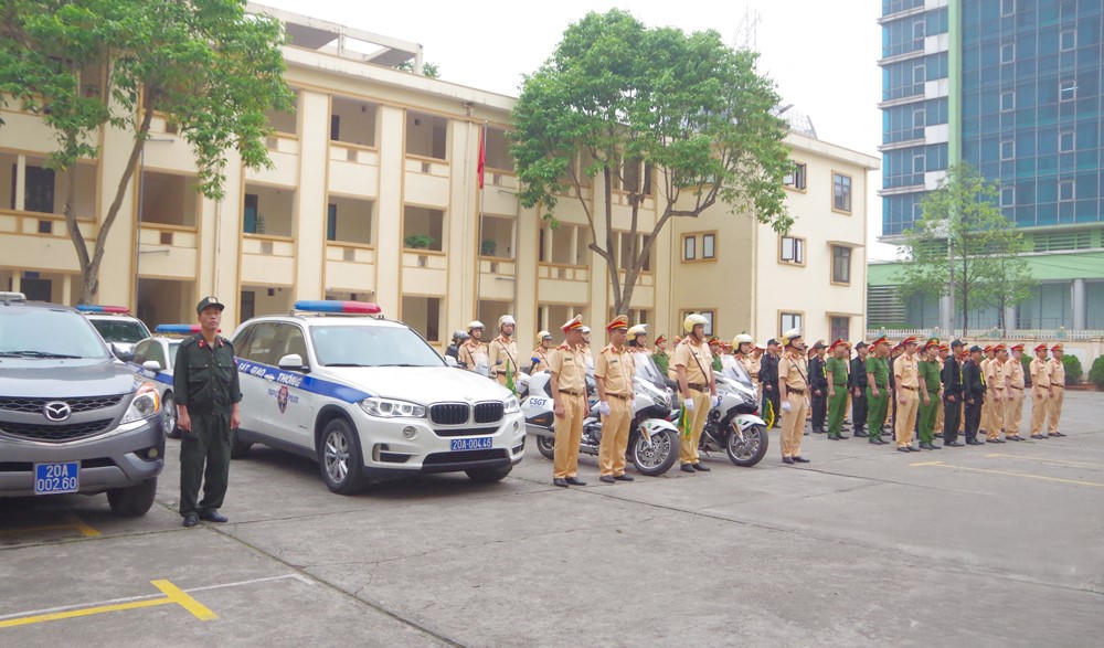 Công an tỉnh Thái Nguyên ra quân đảm bảo trật tự an toàn giao thông