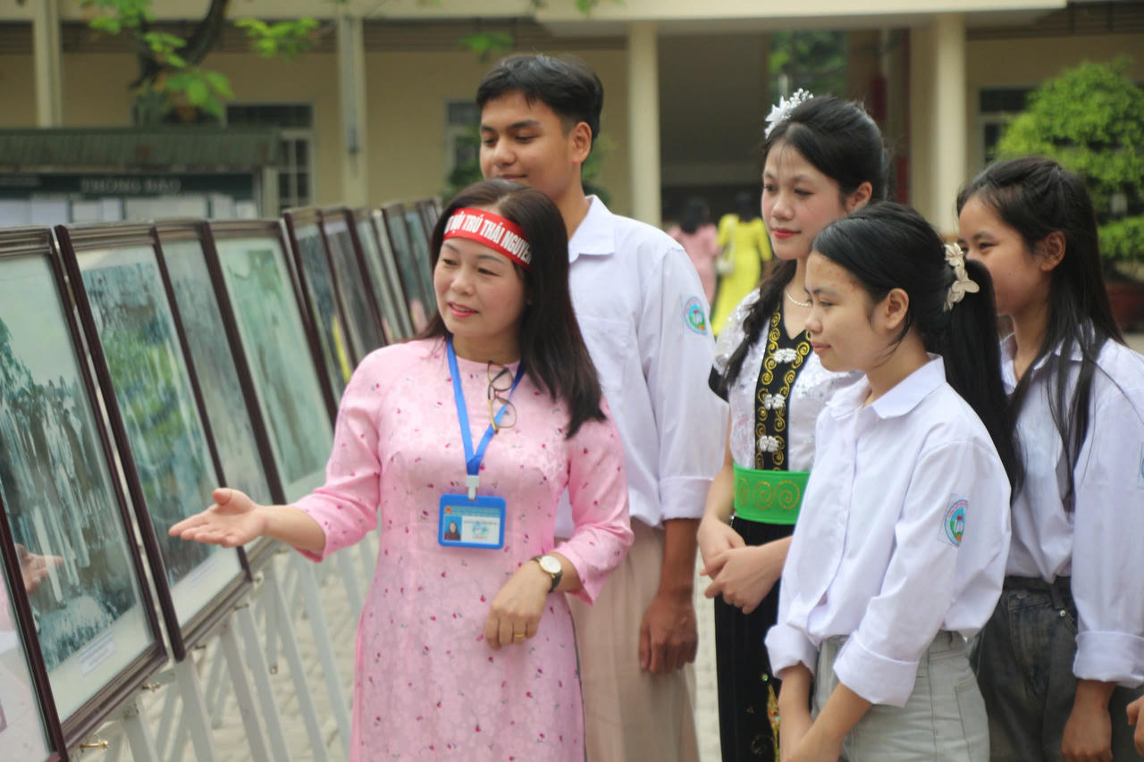 Thái Nguyên đưa giáo dục di sản văn hóa vào học đường 