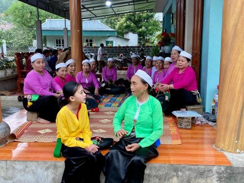 Xây dựng, phát triển văn hóa, con người Hòa Bình phù hợp với yêu cầu mới 