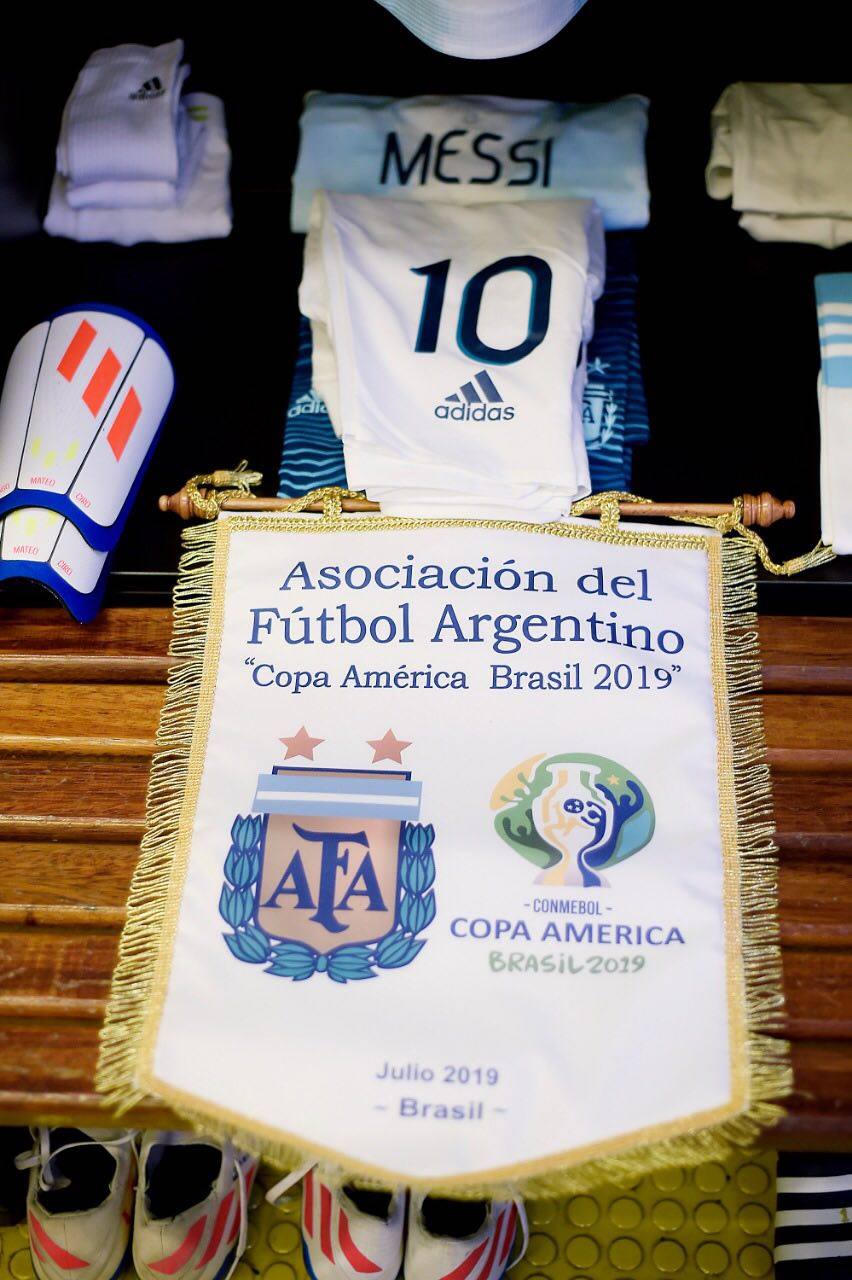 Messi - Tình yêu đến trong giã từ