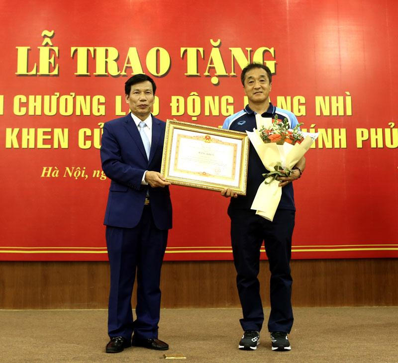 Chân dung người thay thầy Park dẫn dắt ĐT Việt Nam đấu với UAE