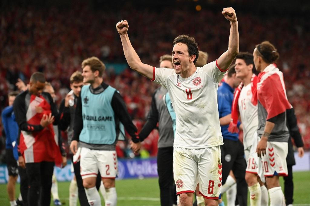 Đan Mạch: Từ cú ngã vươn lên mạnh mẽ 