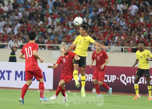 4 lý do khiến V-League 2021 có thể sẽ dừng lại 