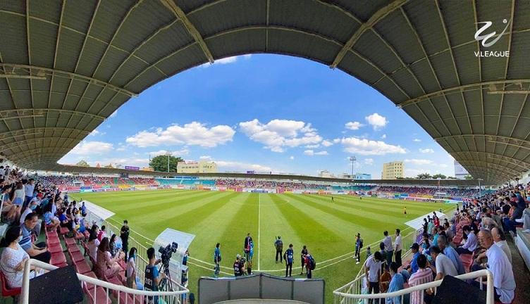 Lùi V.League sang 2022, CLB kêu trời 