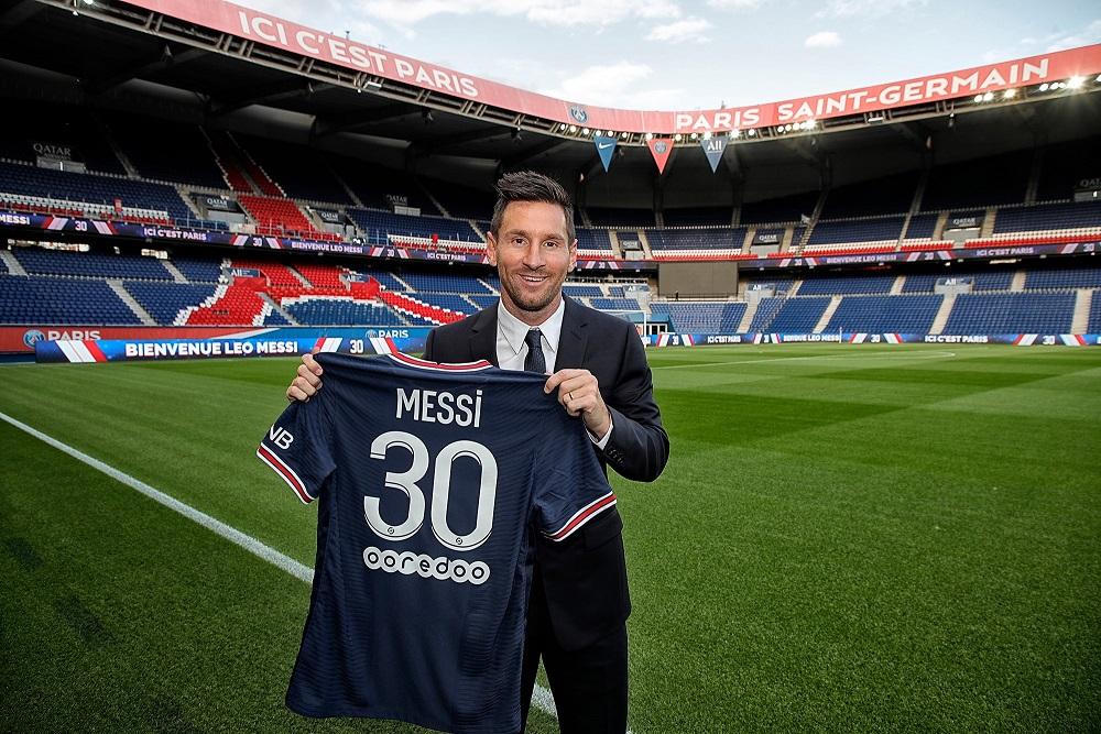 Những bước đi đầu tiên của Leo Messi ở Paris