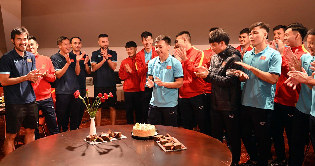 Nguyễn Văn Hiếu di chuyển như vũ công ấn định chiến thắng trước ĐT Panama