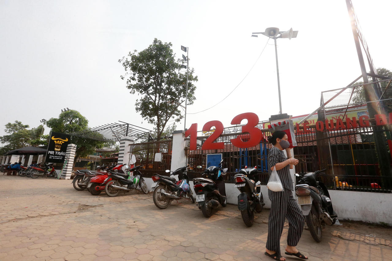 Khu liên hợp thể thao quốc gia Mỹ Đình: Lạ lùng những hợp đồng tiền tỷ... không phải trả tiền