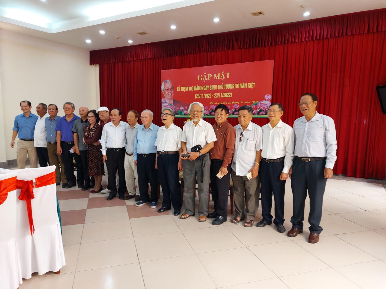 Kỷ niệm với Chú Sáu Dân 