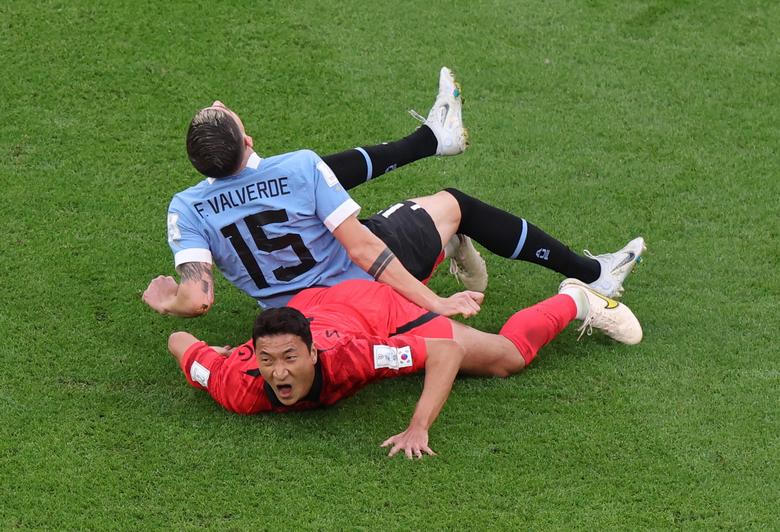 Bóng đá Châu Á lâm vào thế khó 