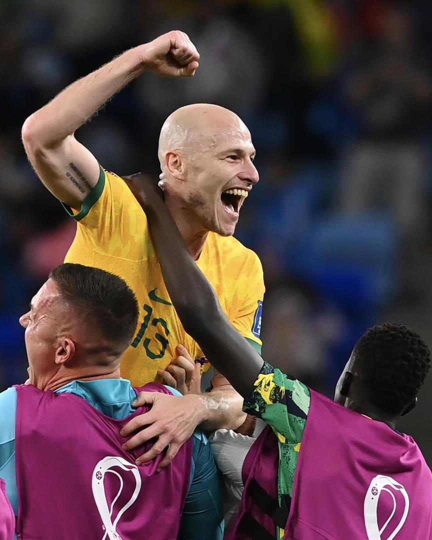 Hình ảnh ăn mừng như vô địch của đội tuyển Australia