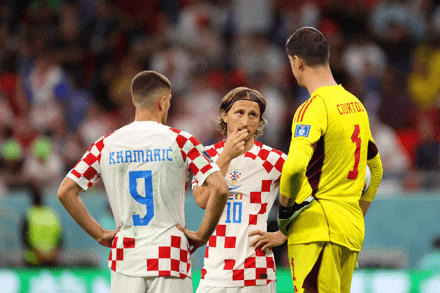 "Những con quỷ đỏ" đã hết phép thuật