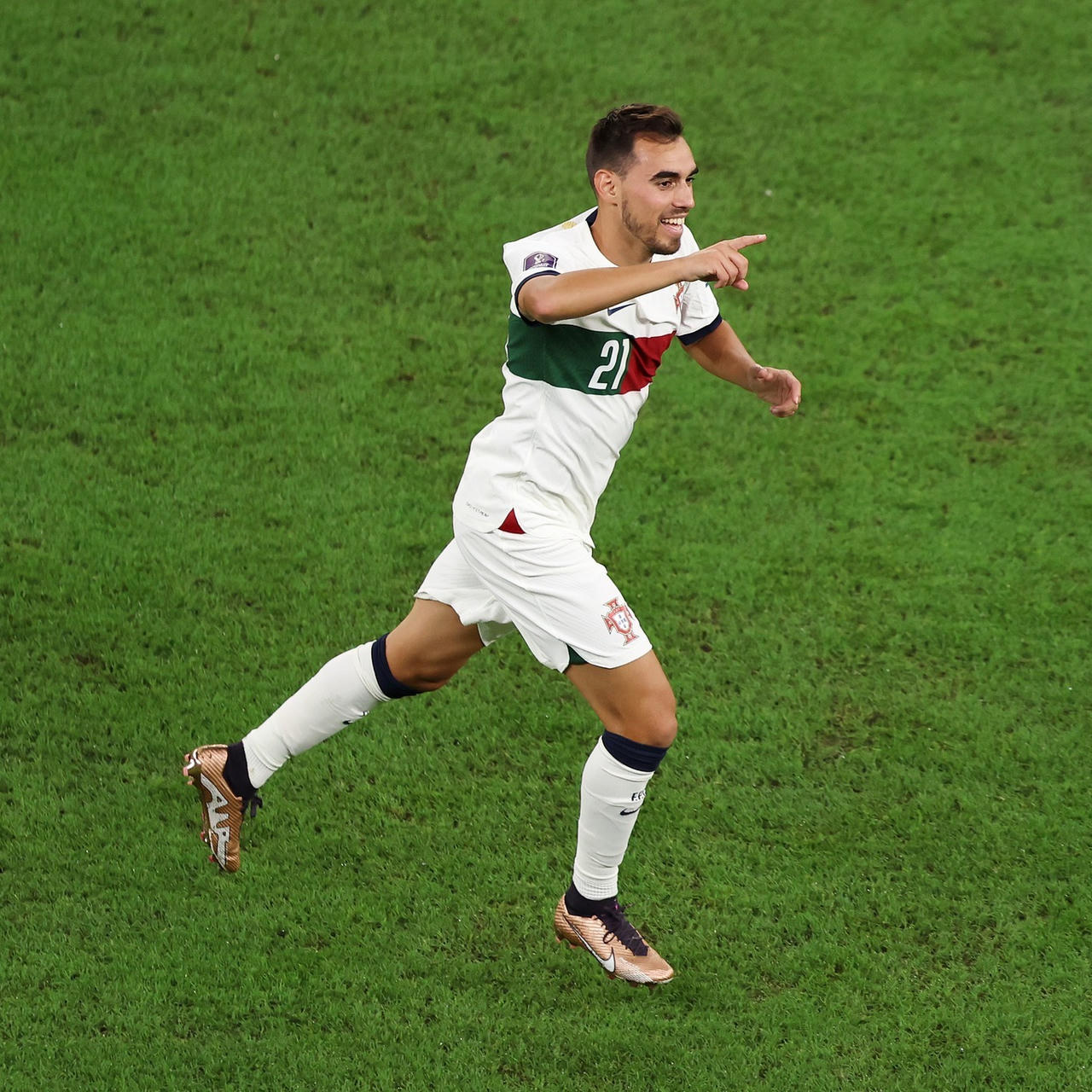 Hàn Quốc tiếp bước Nhật Bản vào vòng 1/8