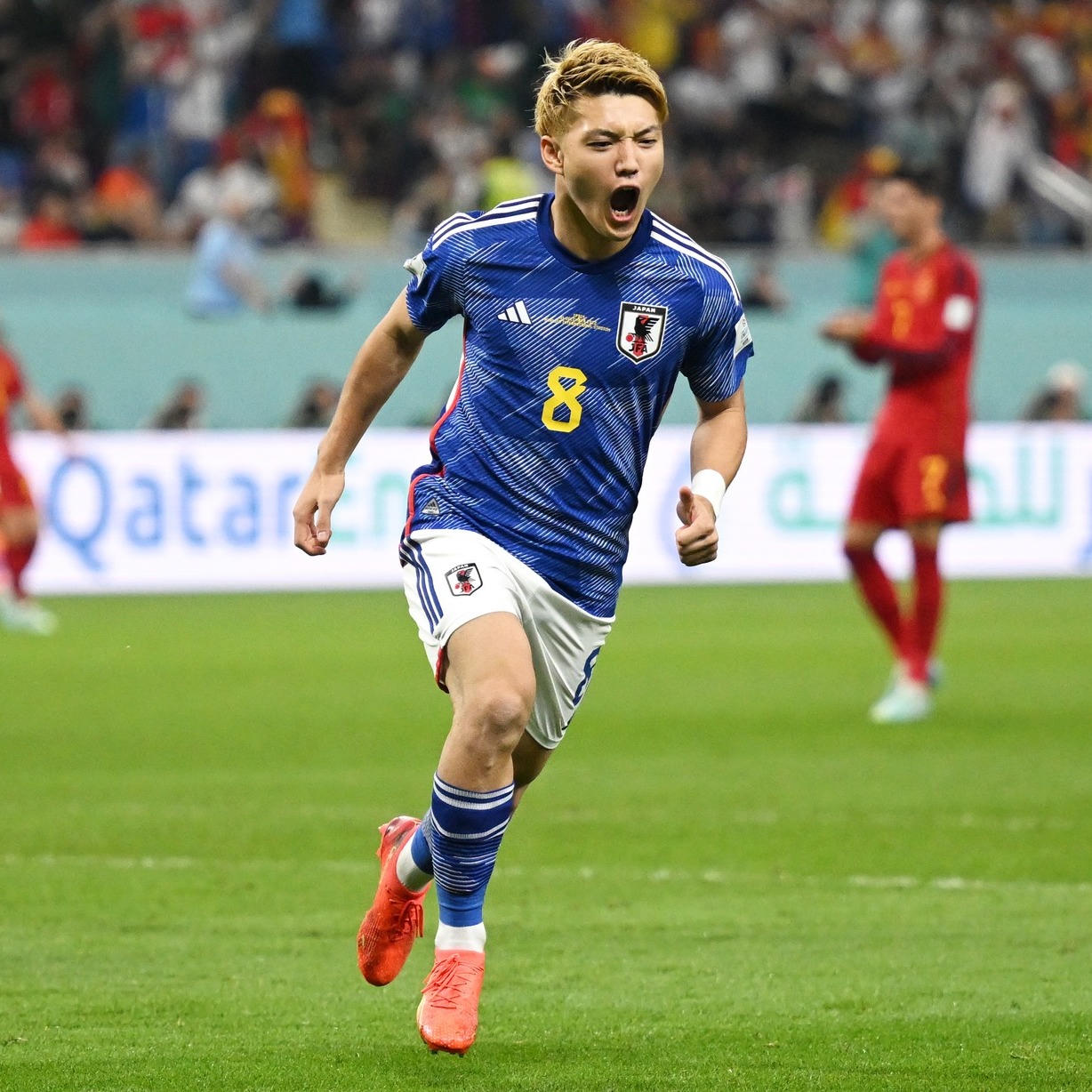 Nhật Bản kiêu hãnh vào vòng 1/8