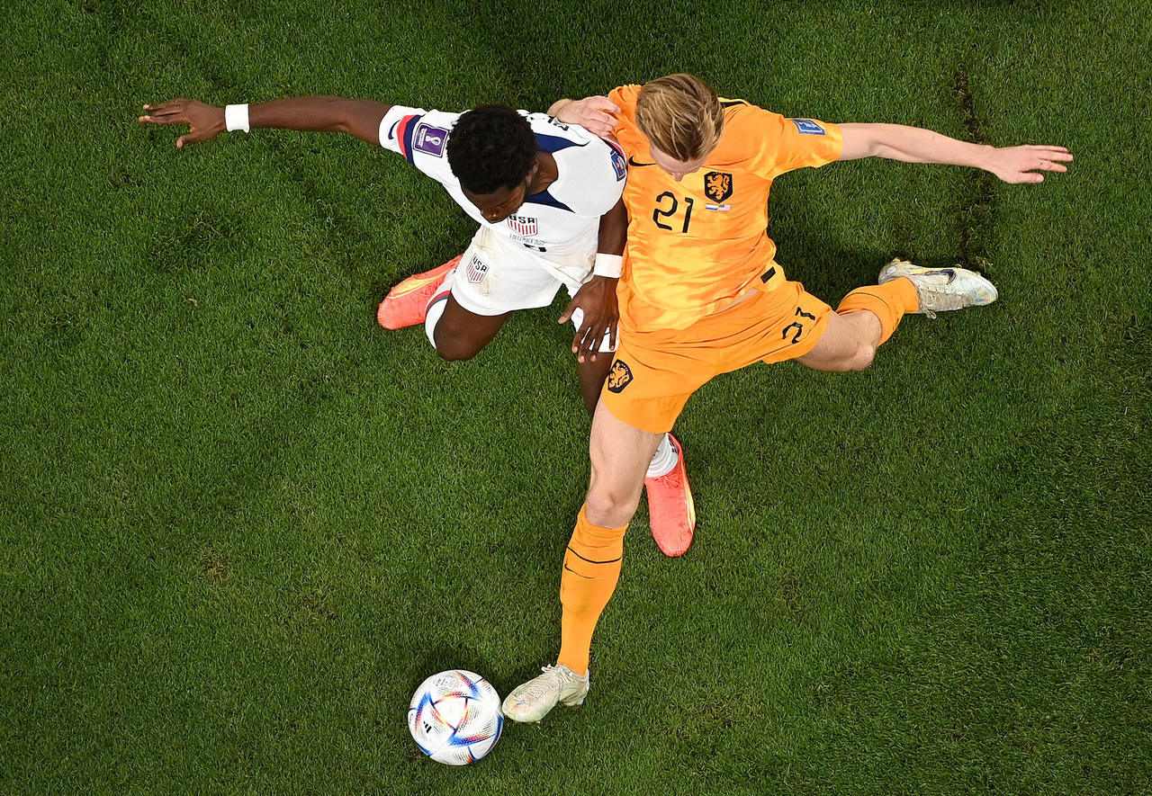 "Lốc da cam" thổi bay "giấc mơ Mỹ"