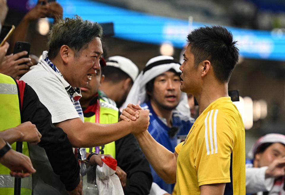 Bóng đá cho chúng ta nhiều điều 