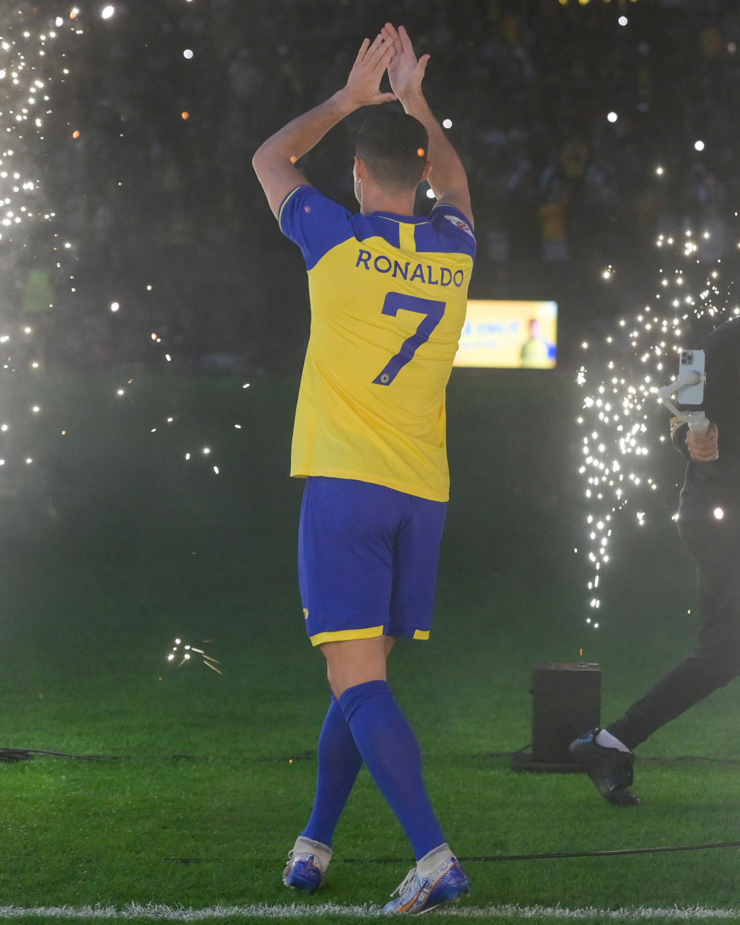 CLB Al Nassr chào đón Ronaldo