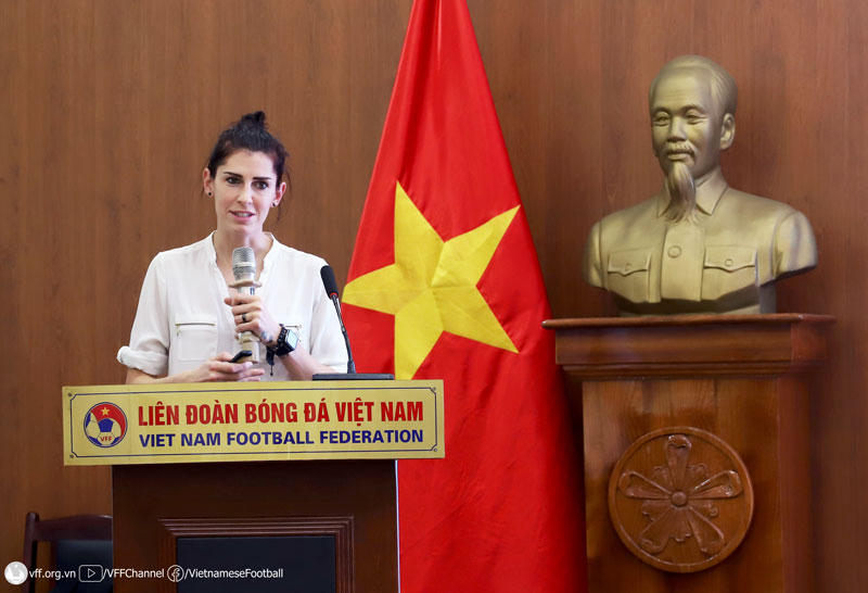 Chuyên gia FIFA 'hiến kế' phát triển thể lực cho bóng đá nữ
