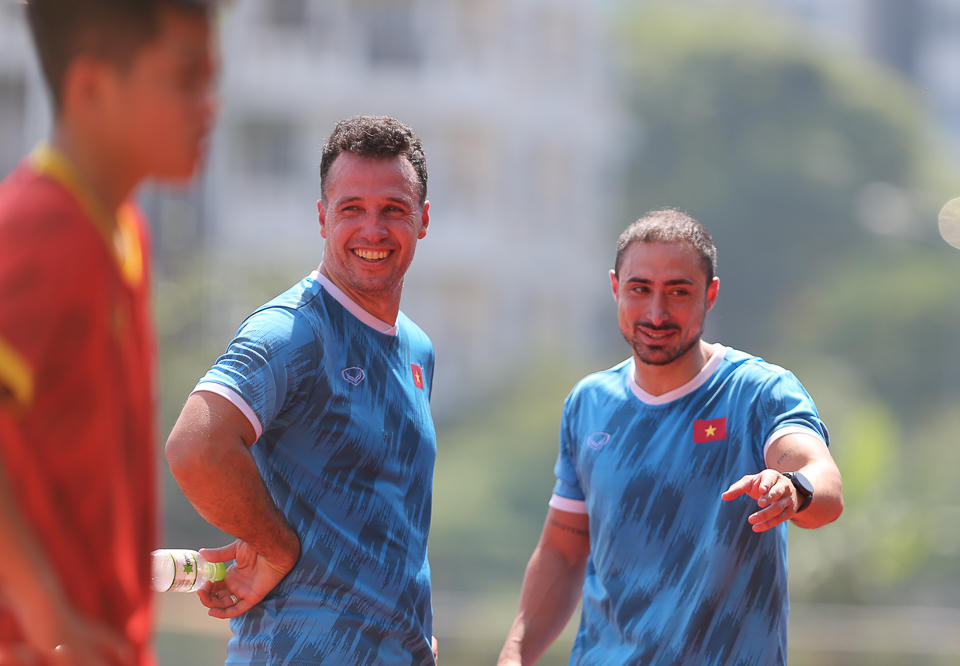 HLV Giustozzi Diego Raul mang đến sức mạnh cho futsal Việt Nam 