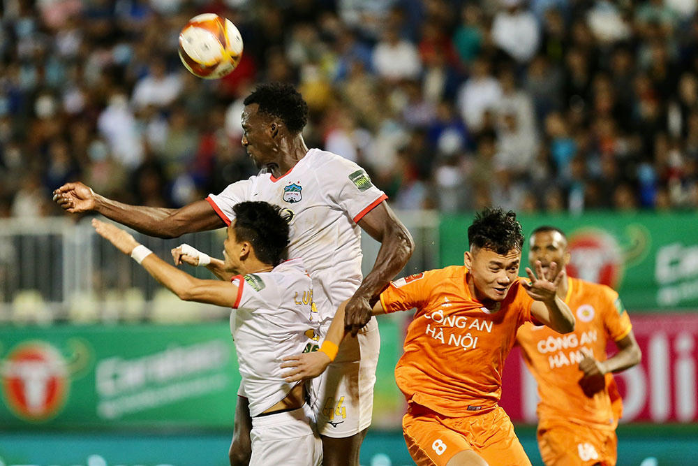 Nhìn lại 4 vòng đấu V.League 2023