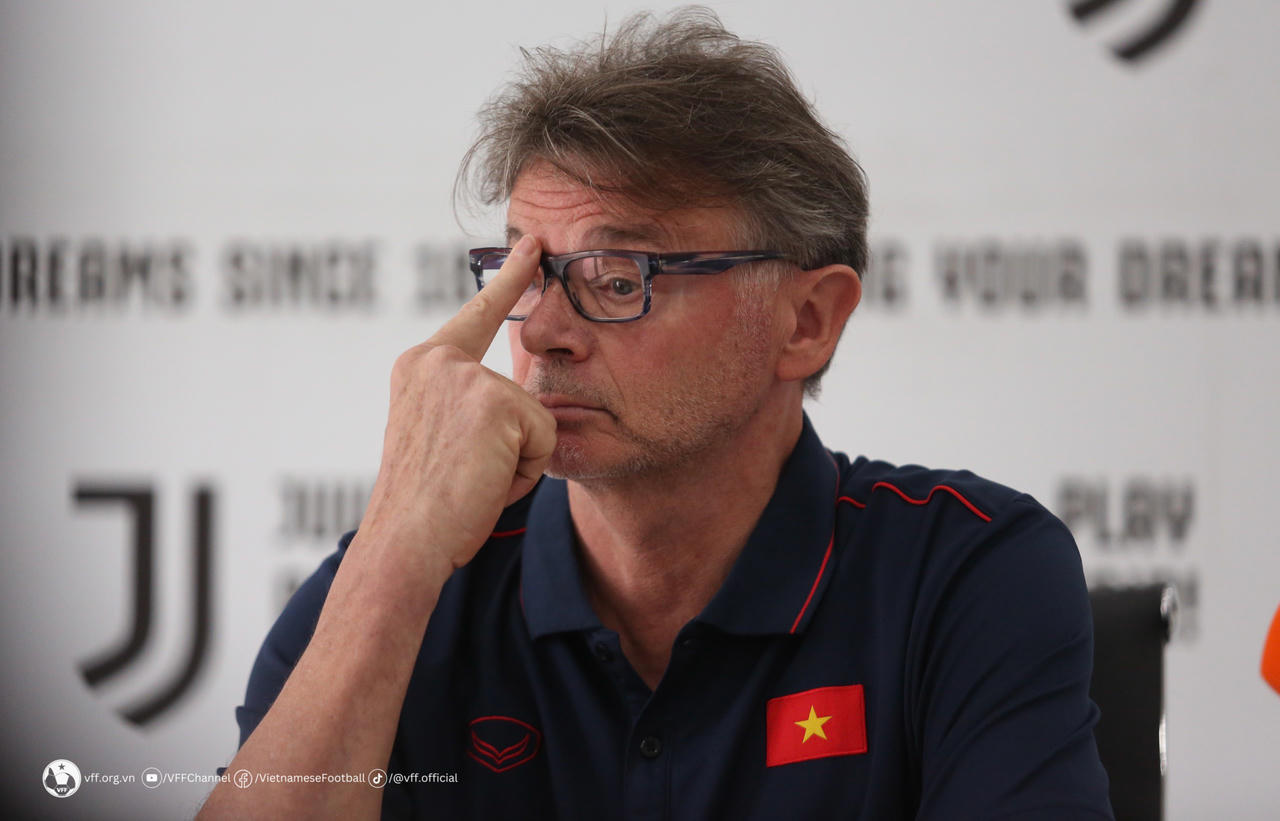 Ông Troussier nói về mục tiêu bảo vệ ngôi vô địch SEA Games 